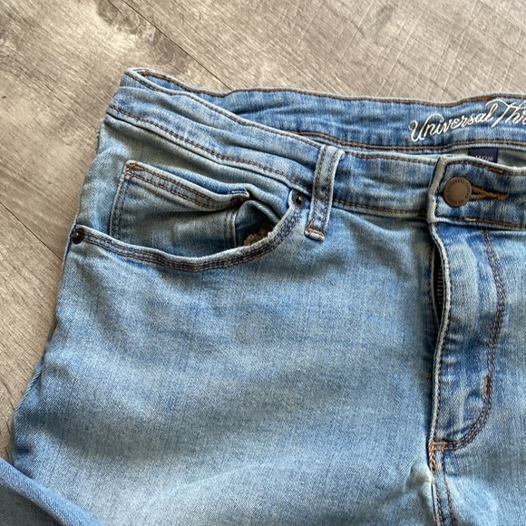 Women’s universal thread jeans - Picture 7 of 12